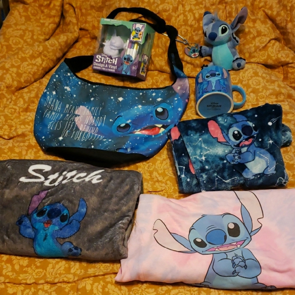 Stitch Bundle Pajama Set
